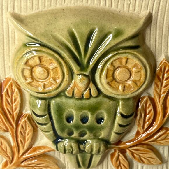 Vintage 70s Square Boho Owl Vase Green Cream Tan Glaze 7 Inches Tall Bohemian - Picture 7 of 9